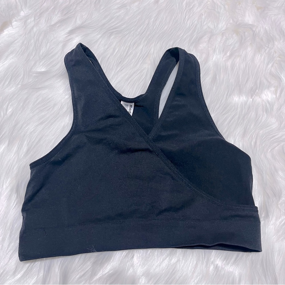 Medela black‎ breastfeeding/pumping bra